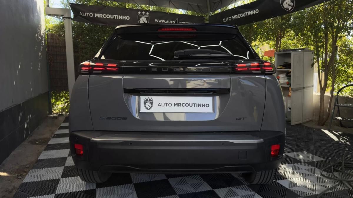 peugeot-e-2008-2025-eletrico-0cc