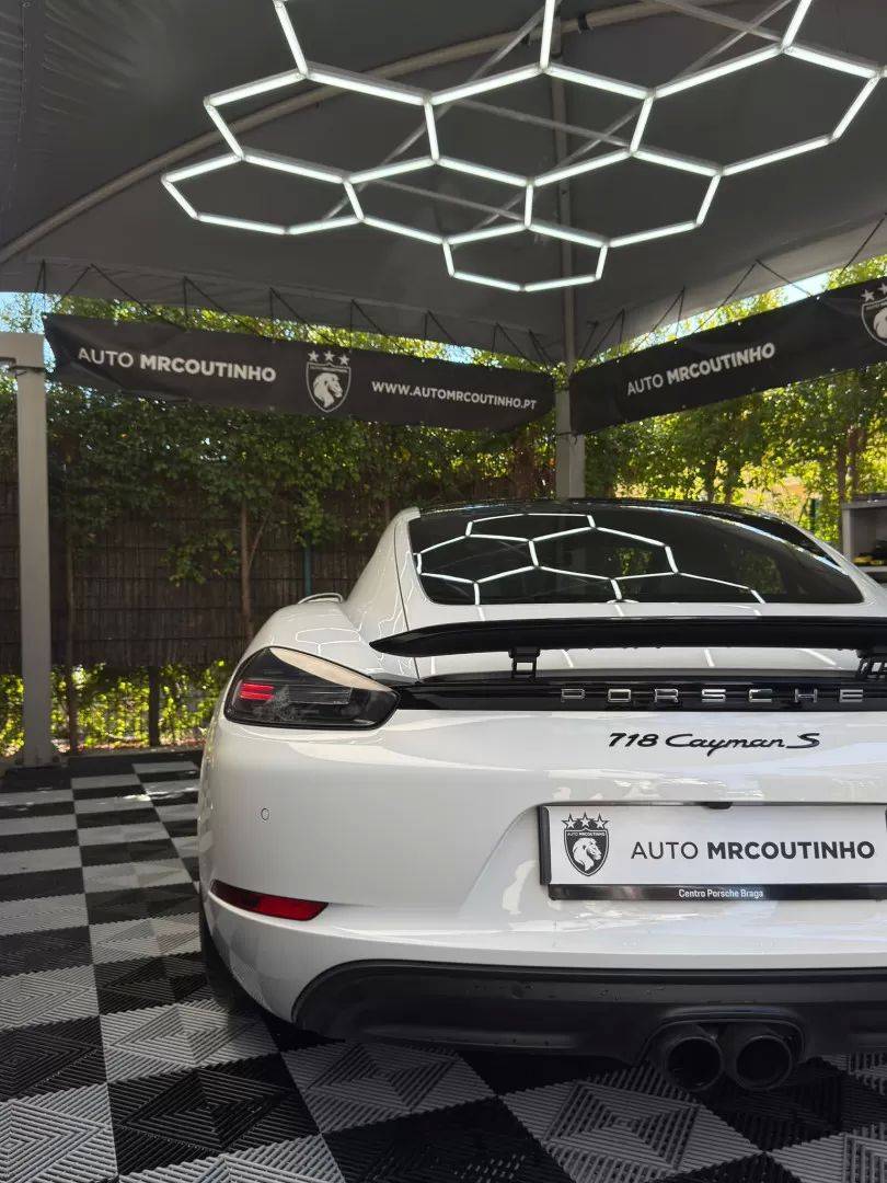 porsche-718-2018-gasolina-2497cc