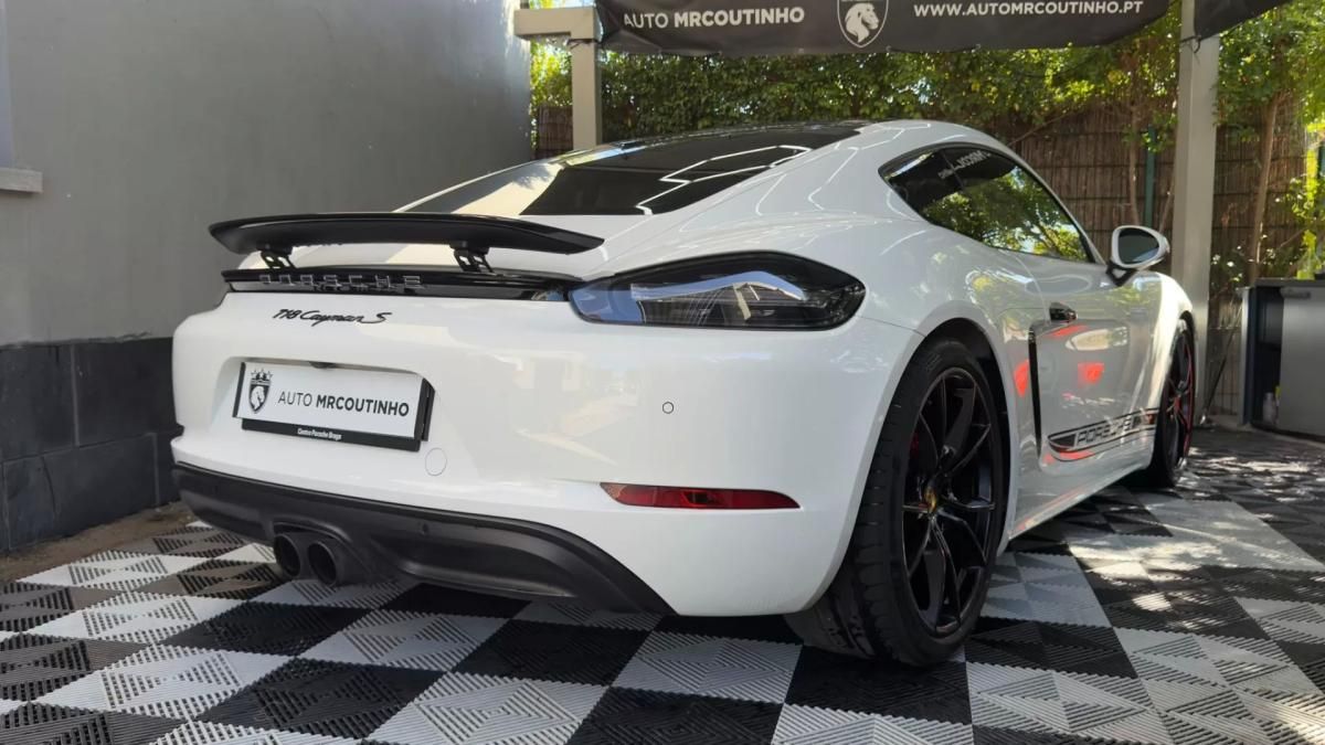 porsche-718-2018-gasolina-2497cc