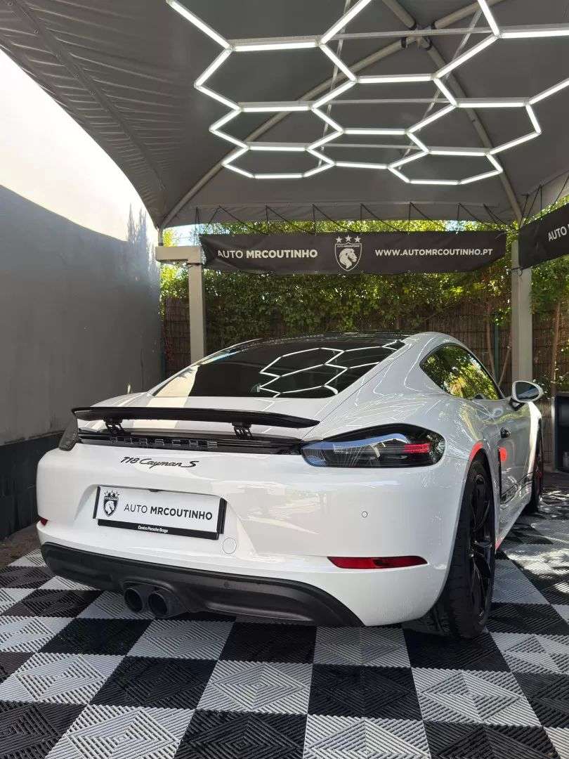porsche-718-2018-gasolina-2497cc