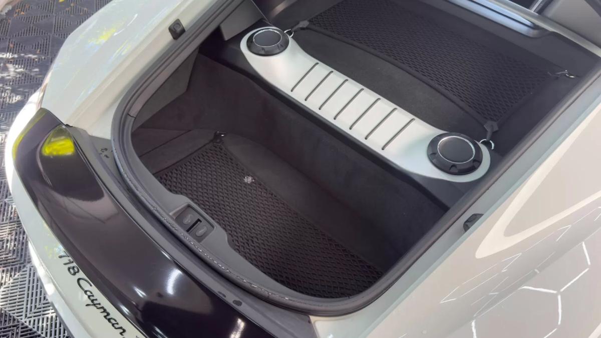 porsche-718-2018-gasolina-2497cc