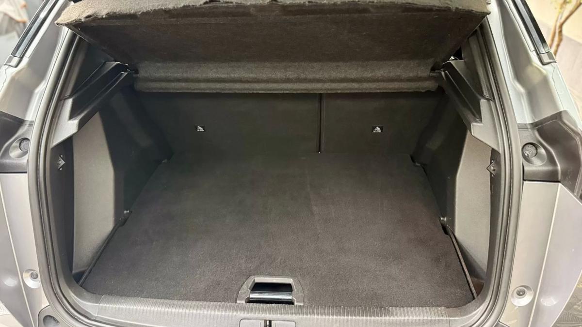 peugeot-2008-2022-gasolina-1199cc