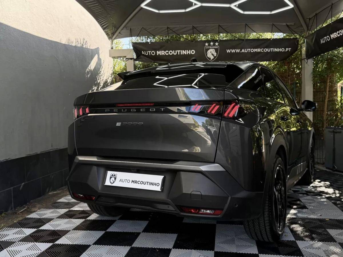 peugeot-e-3008-2025-eletrico-0cc