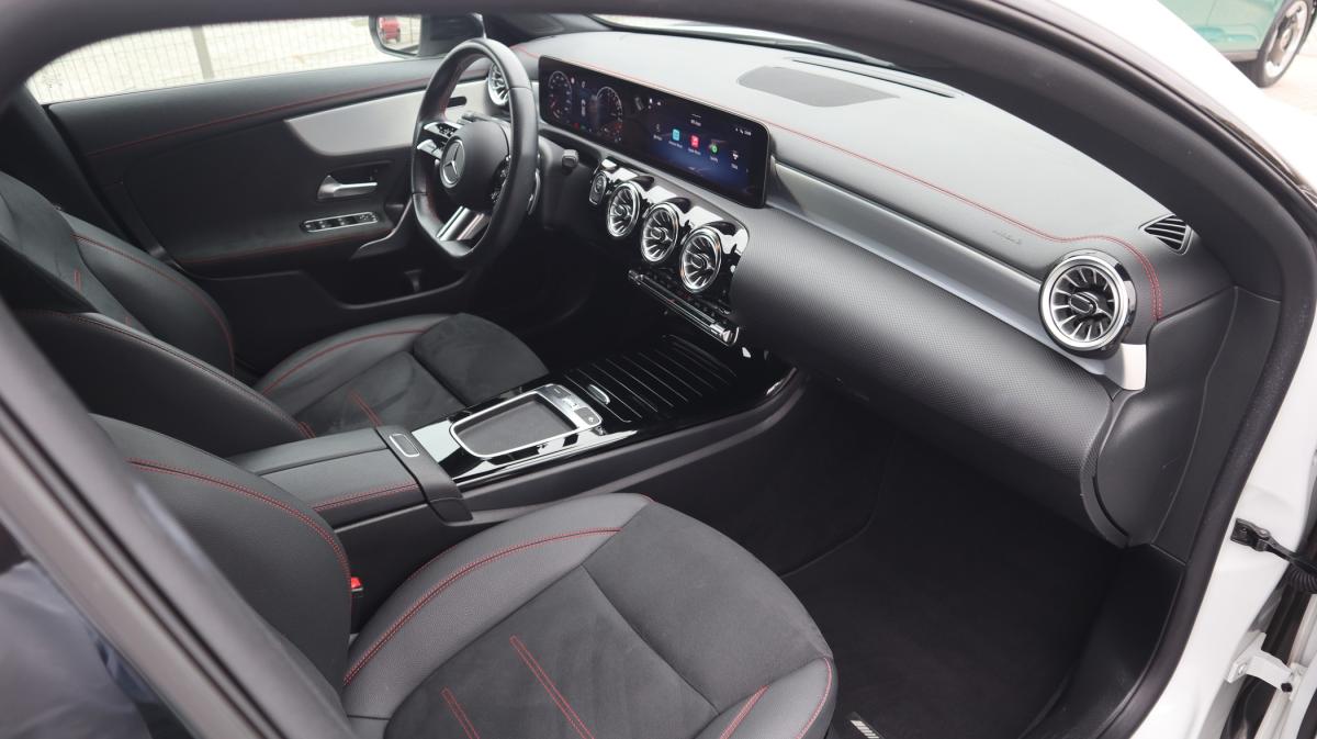 mercedes-benz-cla-2023-hibrido-a-gasolina-1332cc