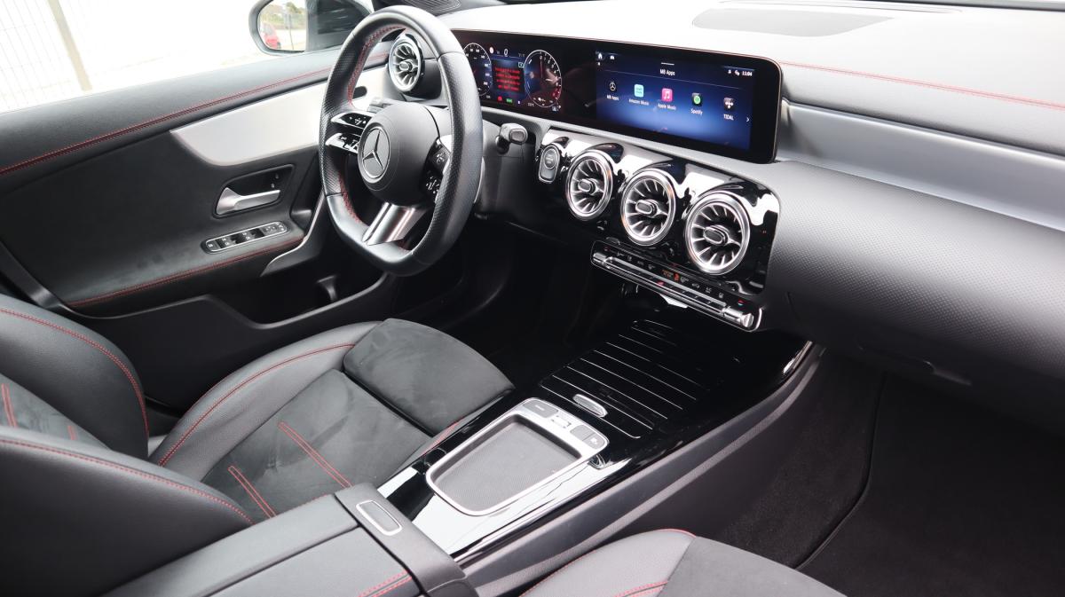 mercedes-benz-cla-2023-hibrido-a-gasolina-1332cc