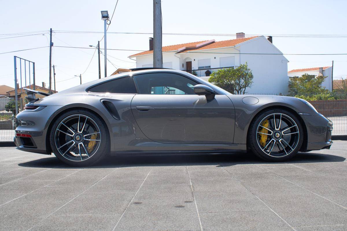 porsche-992-2020-gasolina-3745cc