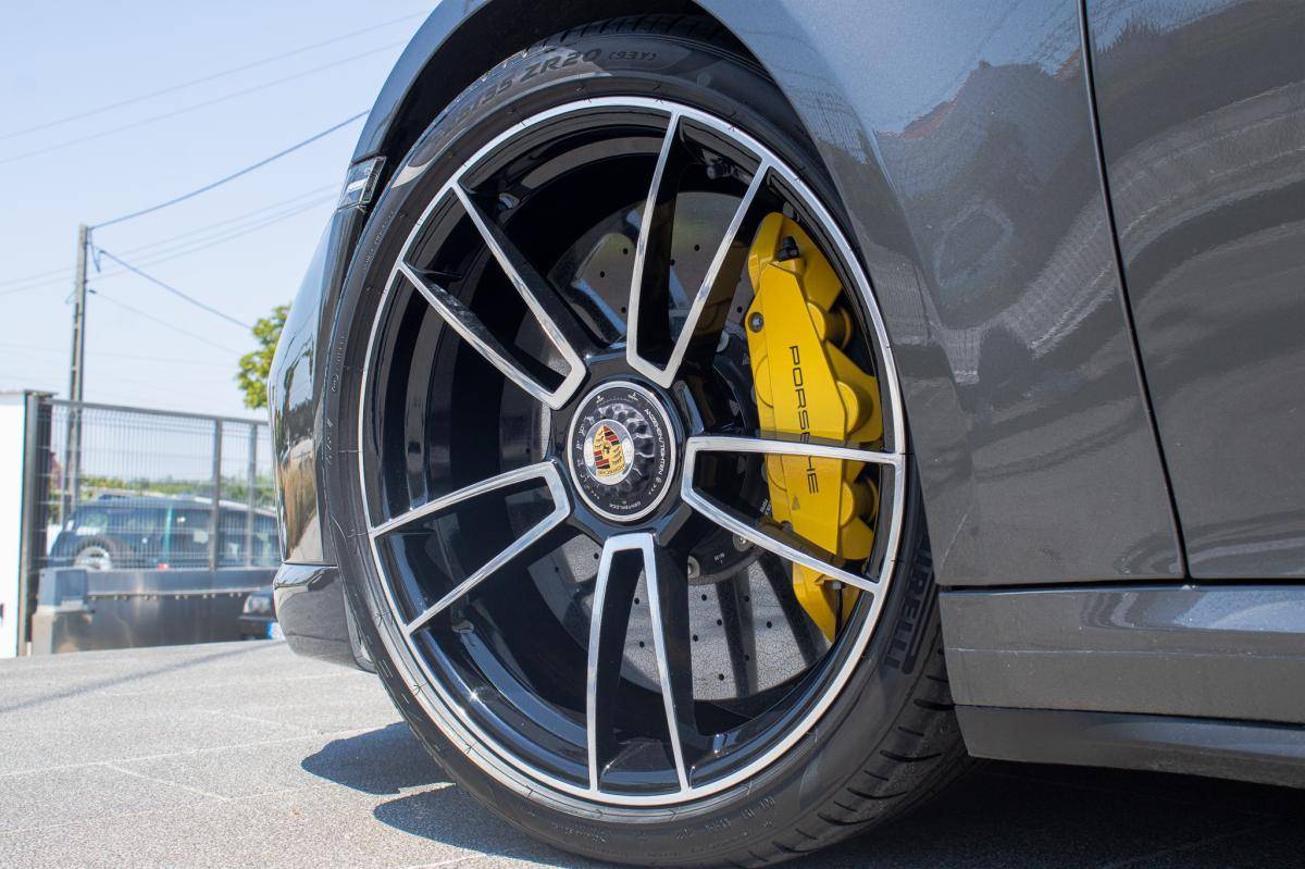 porsche-992-2020-gasolina-3745cc