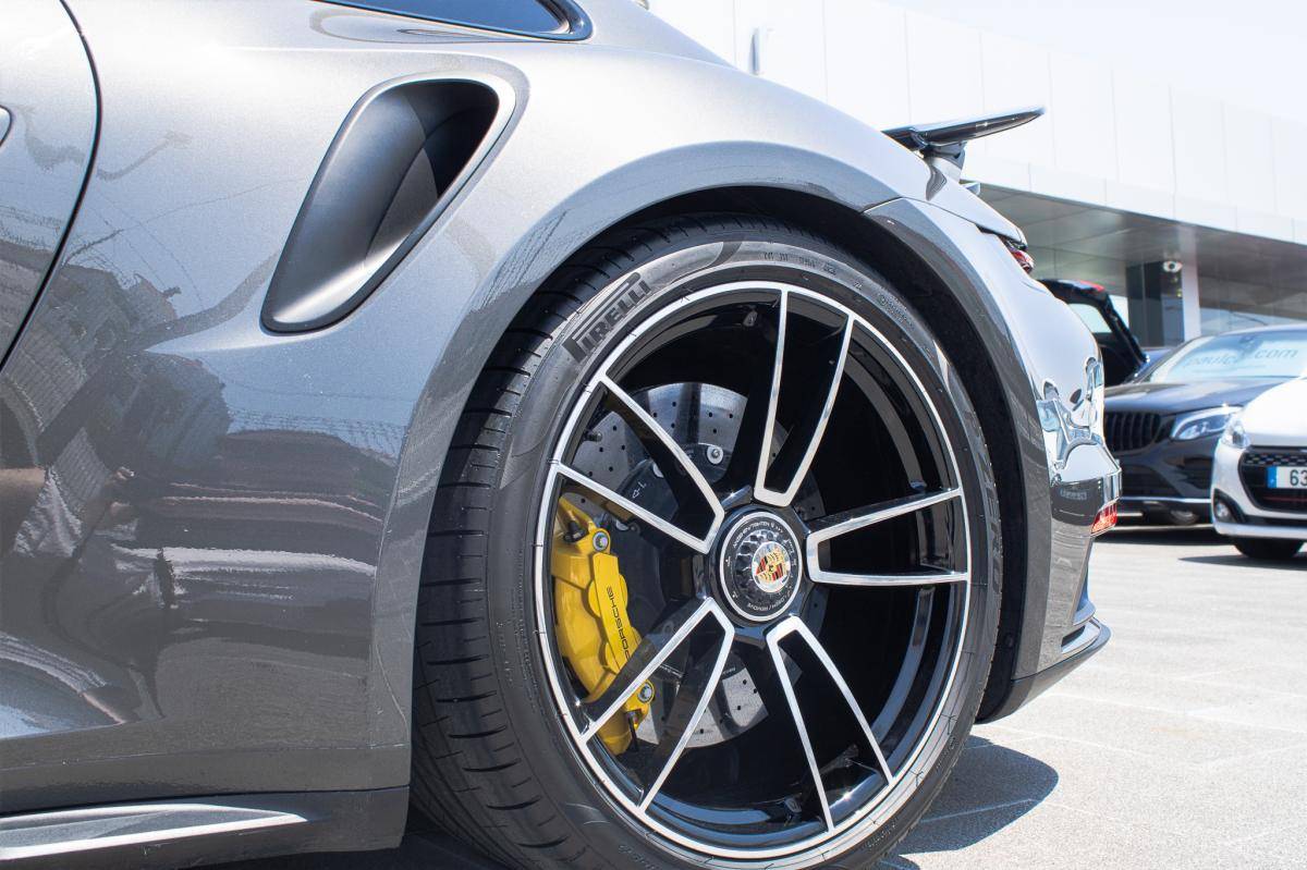 porsche-992-2020-gasolina-3745cc