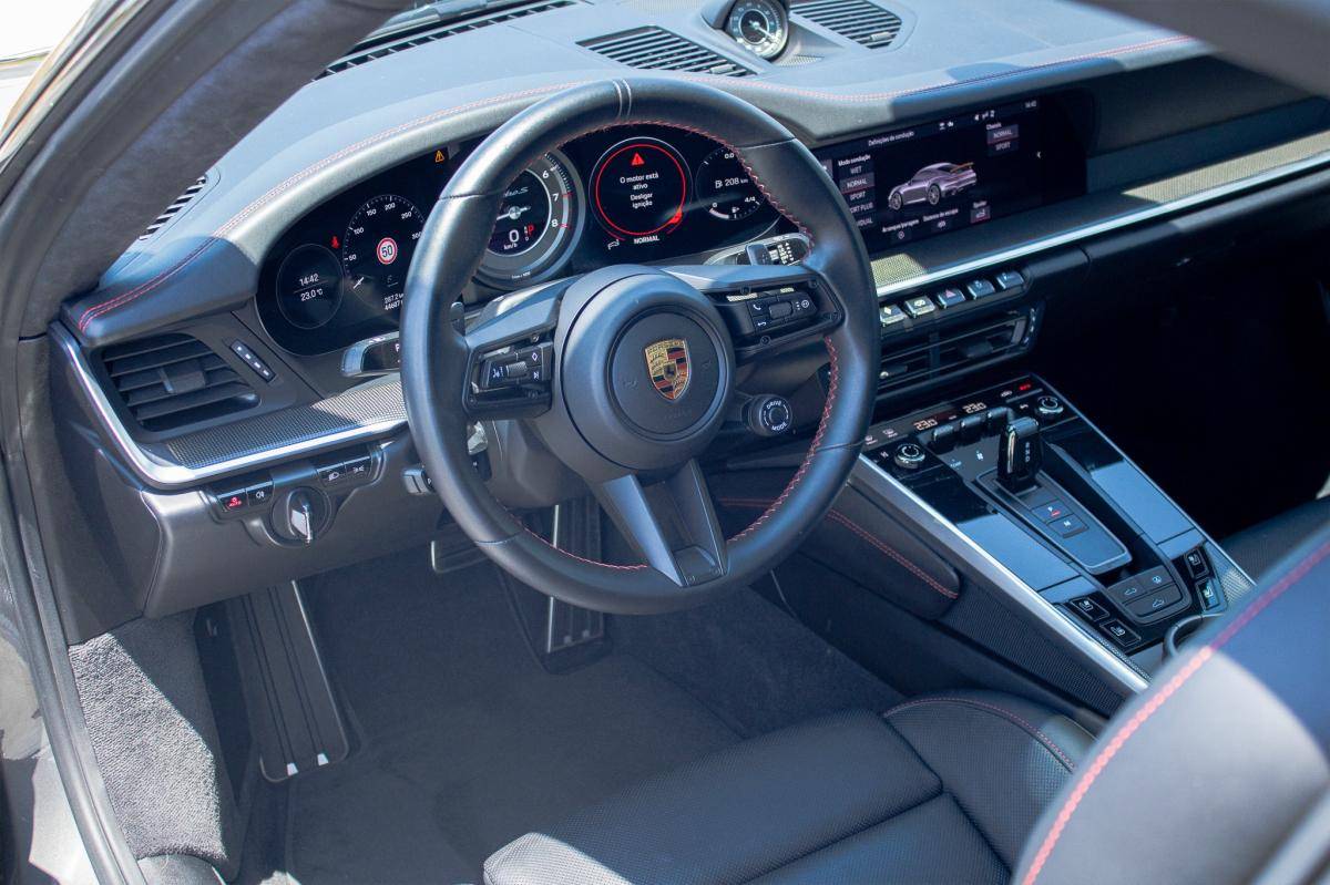 porsche-992-2020-gasolina-3745cc