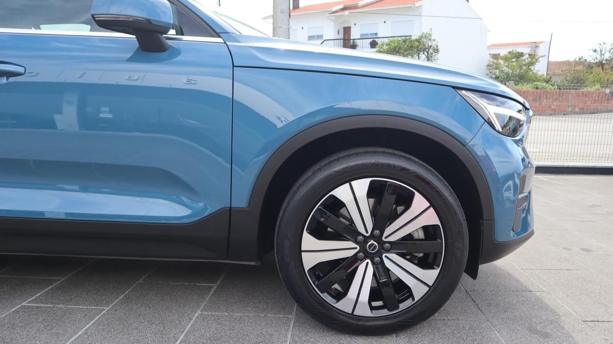 volvo-xc40-2022-hibrido-a-gasolina-1477cc