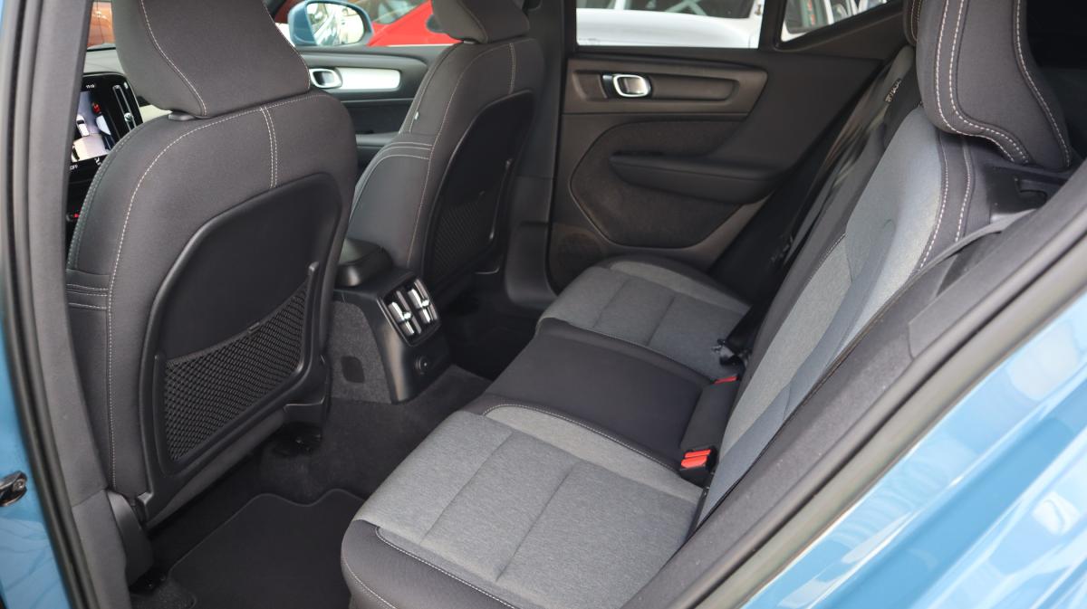volvo-xc40-2022-hibrido-a-gasolina-1477cc
