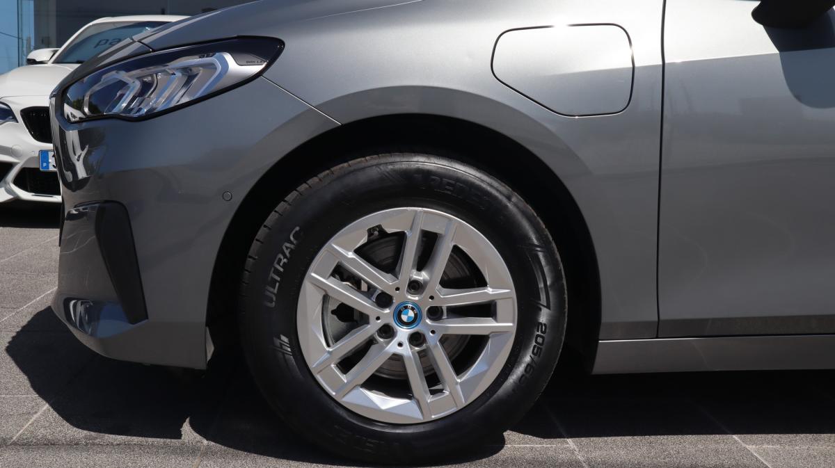 bmw-serie-2-2023-hibrido-a-gasolina-1499cc