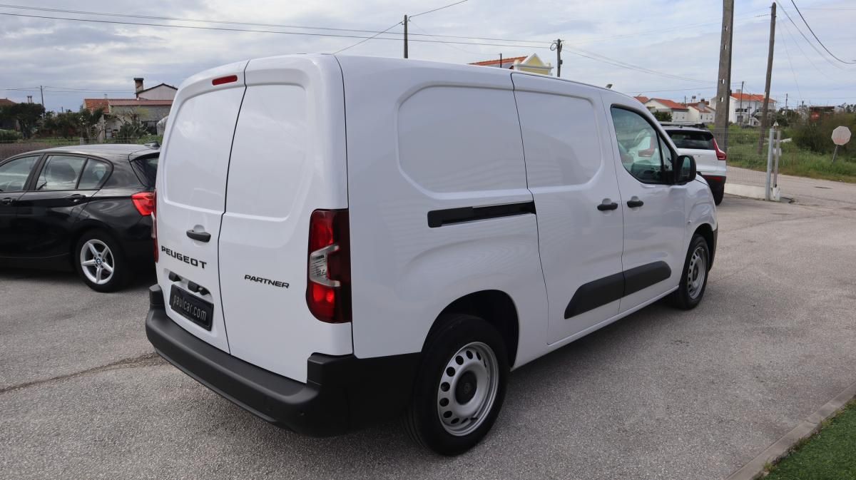 peugeot-partner-2025-diesel-1499cc