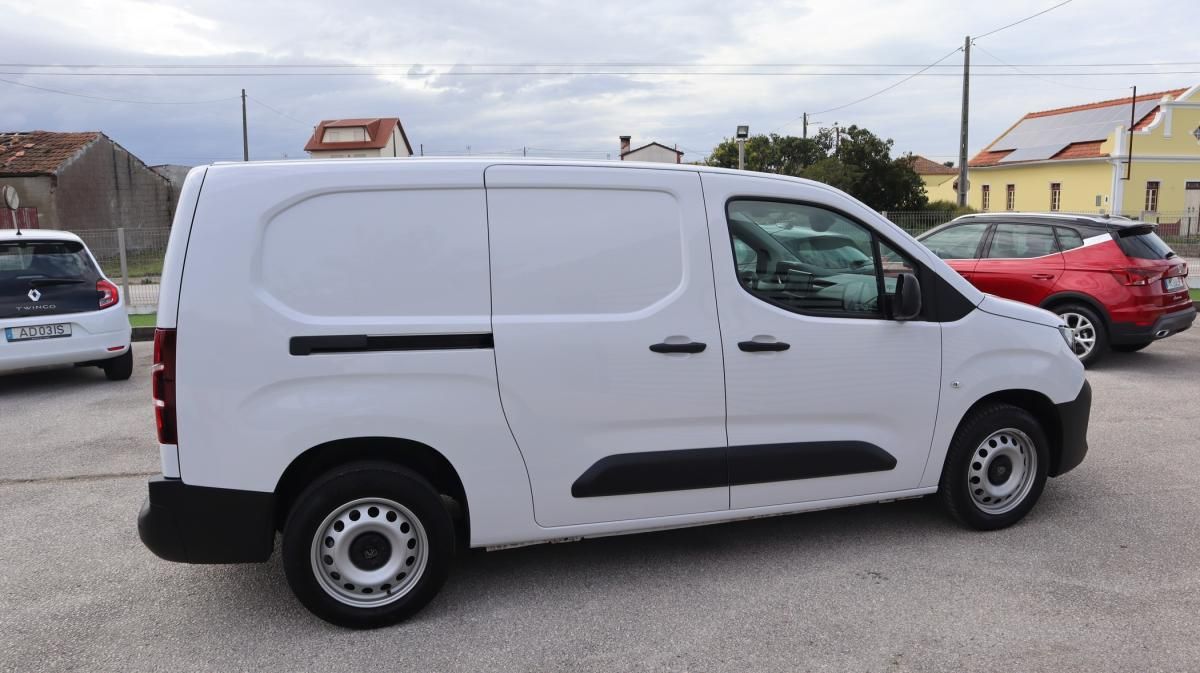 peugeot-partner-2025-diesel-1499cc