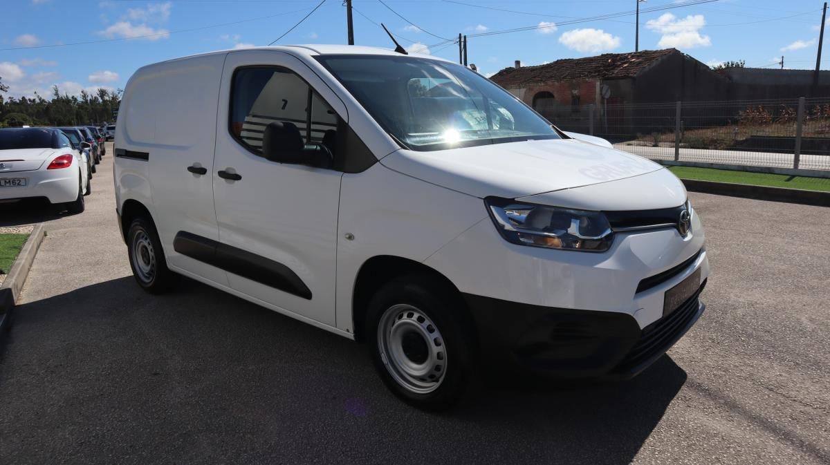 toyota-proace-2021-diesel-1499cc