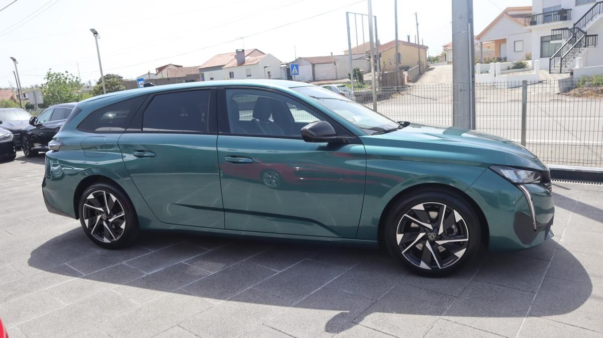 peugeot-308-sw-2022-diesel-1499cc