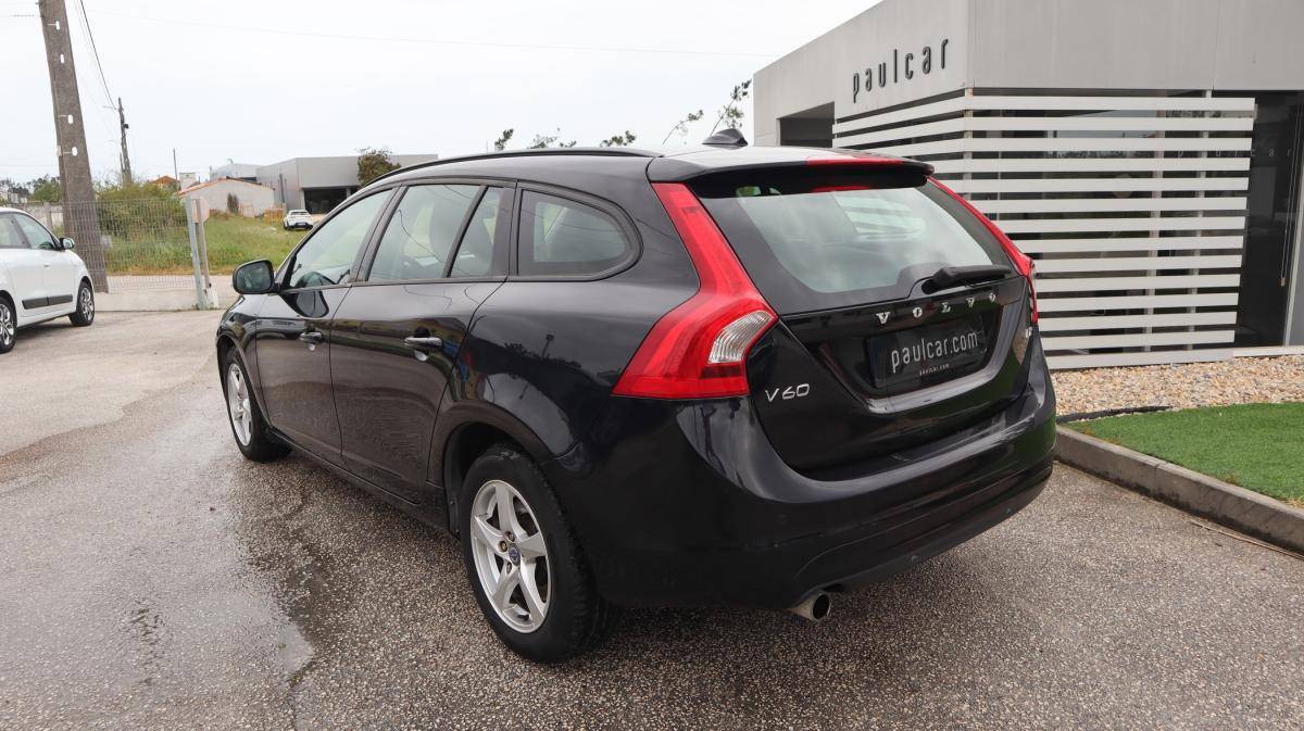 volvo-v60-2014-diesel-1560cc