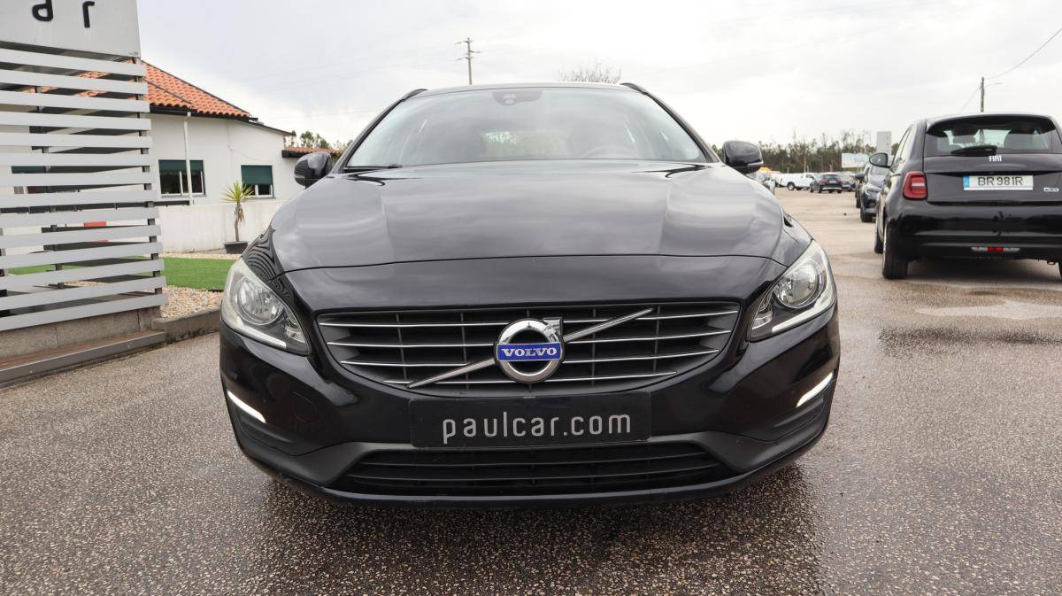 volvo-v60-2014-diesel-1560cc