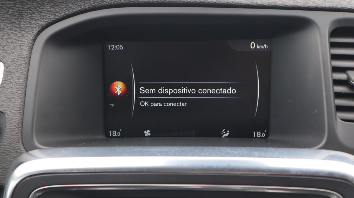volvo-v60-2014-diesel-1560cc