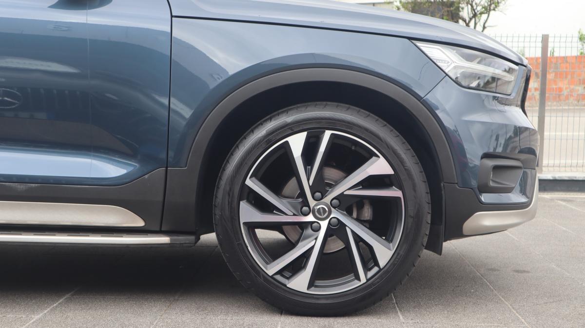 volvo-xc40-2022-gasolina-1477cc