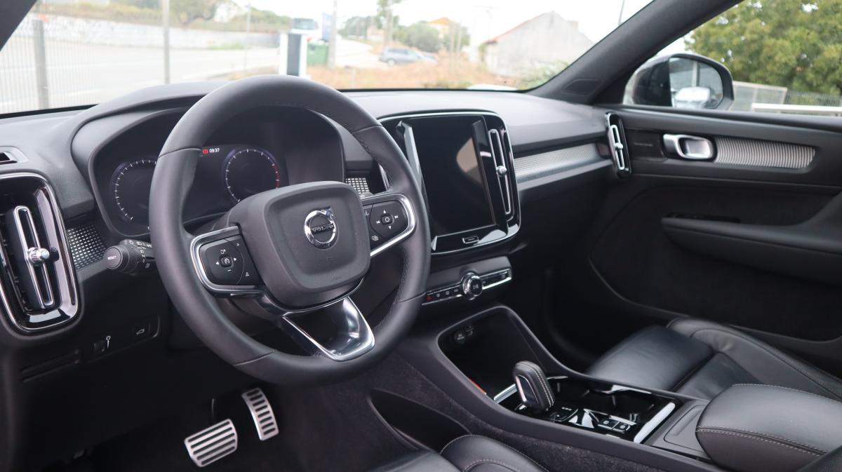 volvo-xc40-2022-gasolina-1477cc