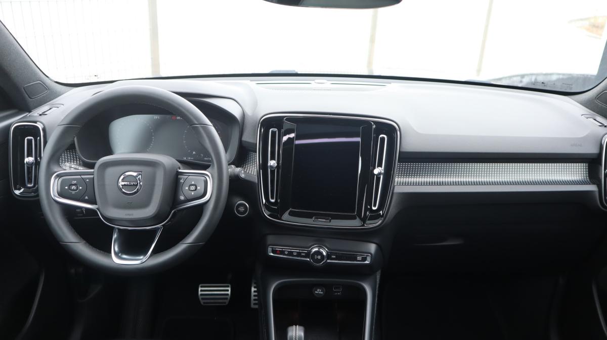 volvo-xc40-2022-gasolina-1477cc