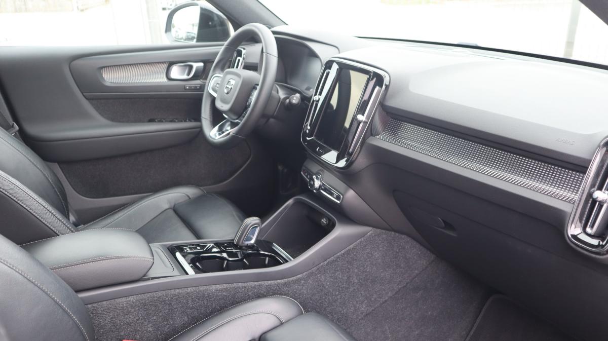 volvo-xc40-2022-gasolina-1477cc