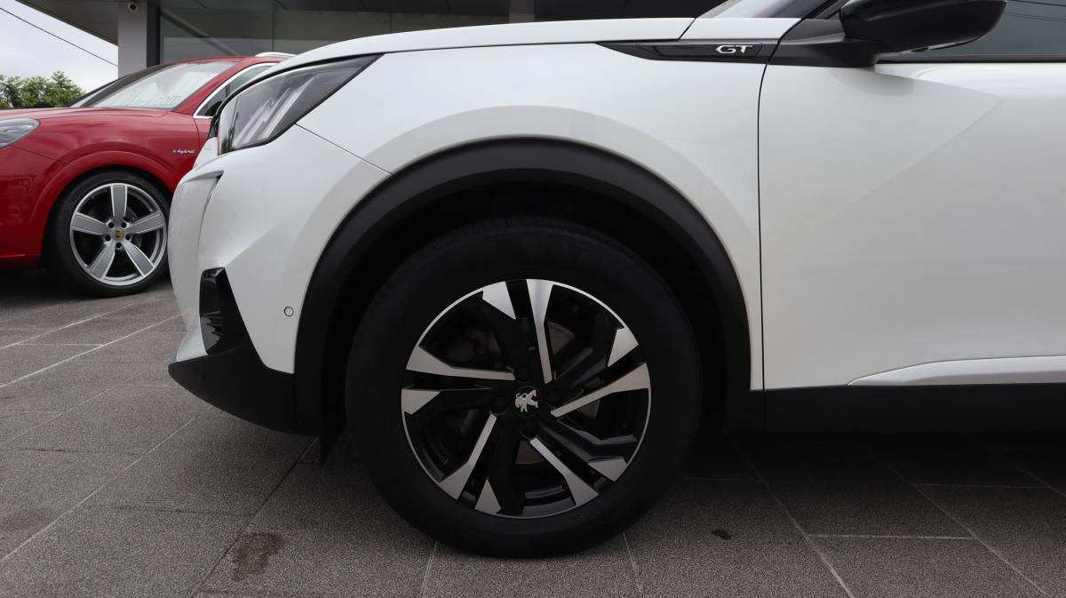peugeot-2008-2021-diesel-1499cc