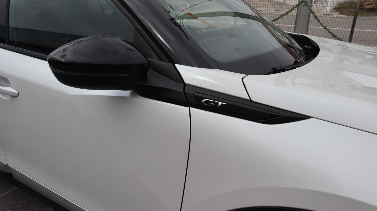peugeot-2008-2021-diesel-1499cc