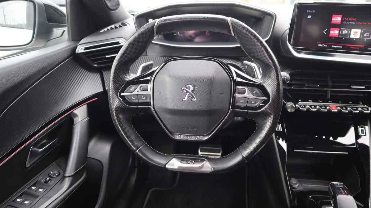 peugeot-2008-2021-diesel-1499cc