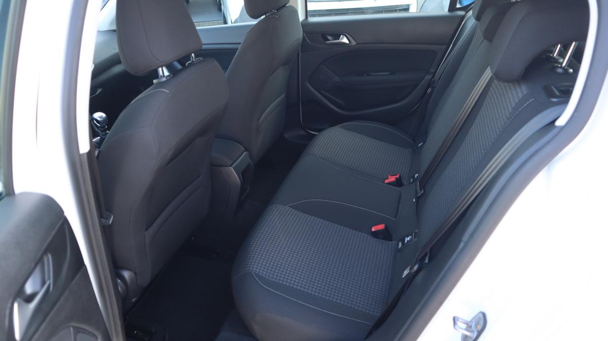 peugeot-308-2019-diesel-1499cc