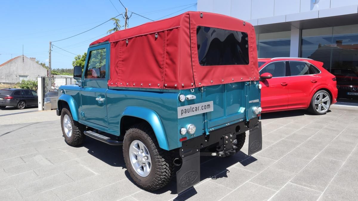 land-rover-defender-2011-diesel-2402cc
