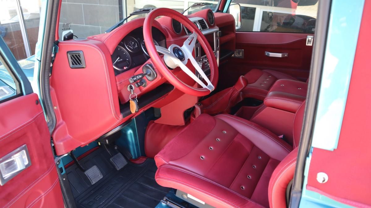 land-rover-defender-2011-diesel-2402cc