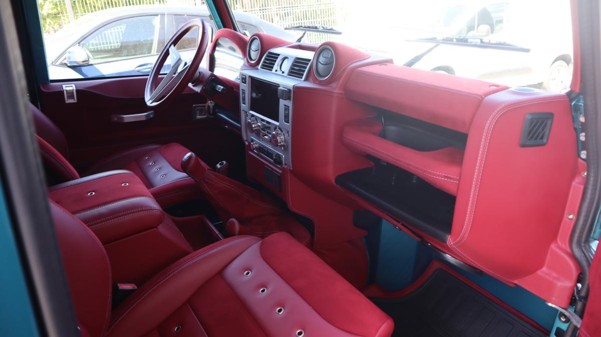 land-rover-defender-2011-diesel-2402cc