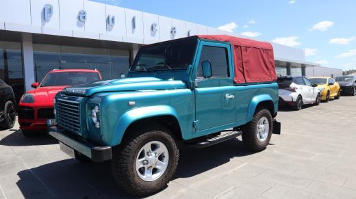 land-rover-defender-2011-diesel-2402cc