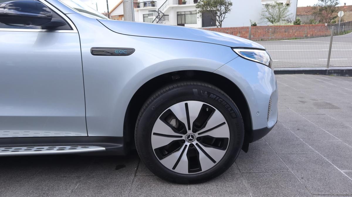 mercedes-benz-eqc-2021-eletrico-500cc