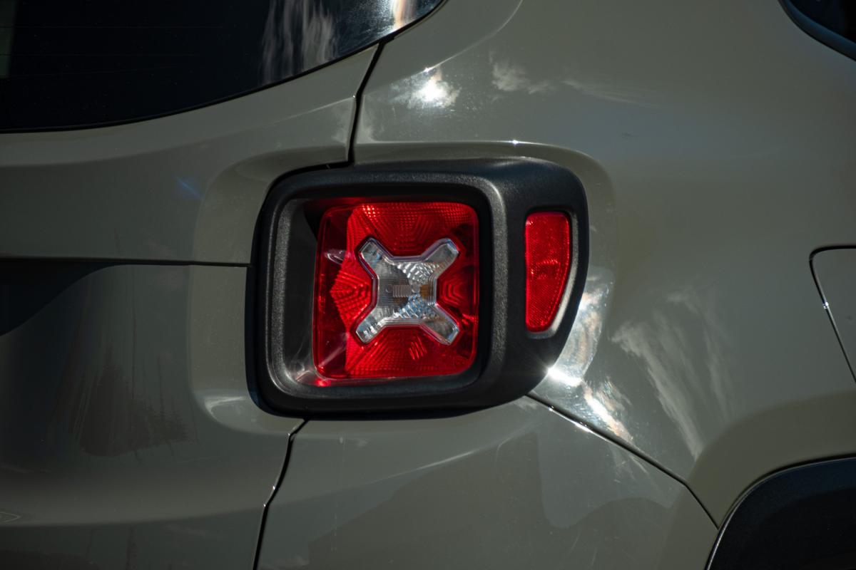 jeep-renegade-2022-diesel-1598cc