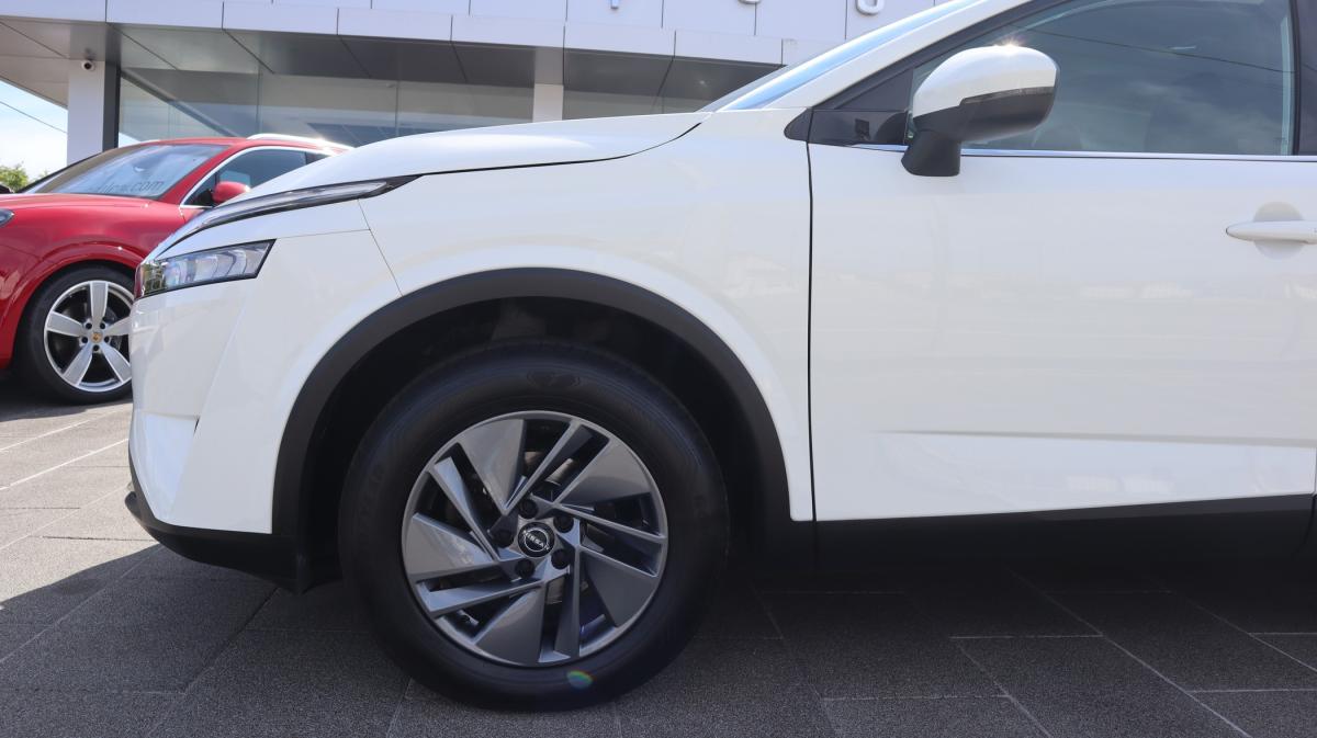 nissan-qashqai-2023-gasolina-1332cc