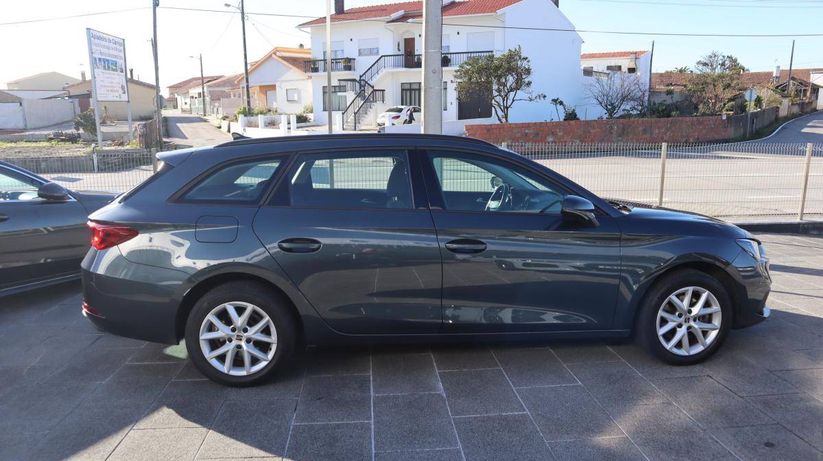 seat-leon-st-2023-diesel-1968cc
