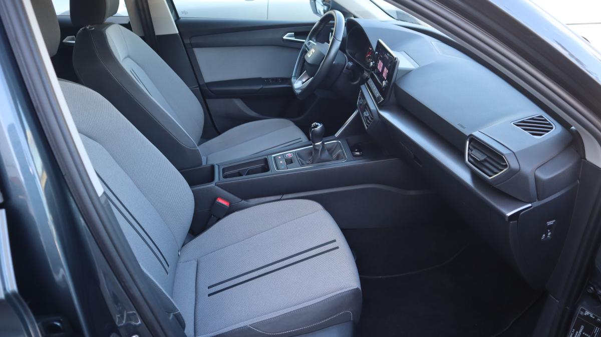 seat-leon-st-2023-diesel-1968cc
