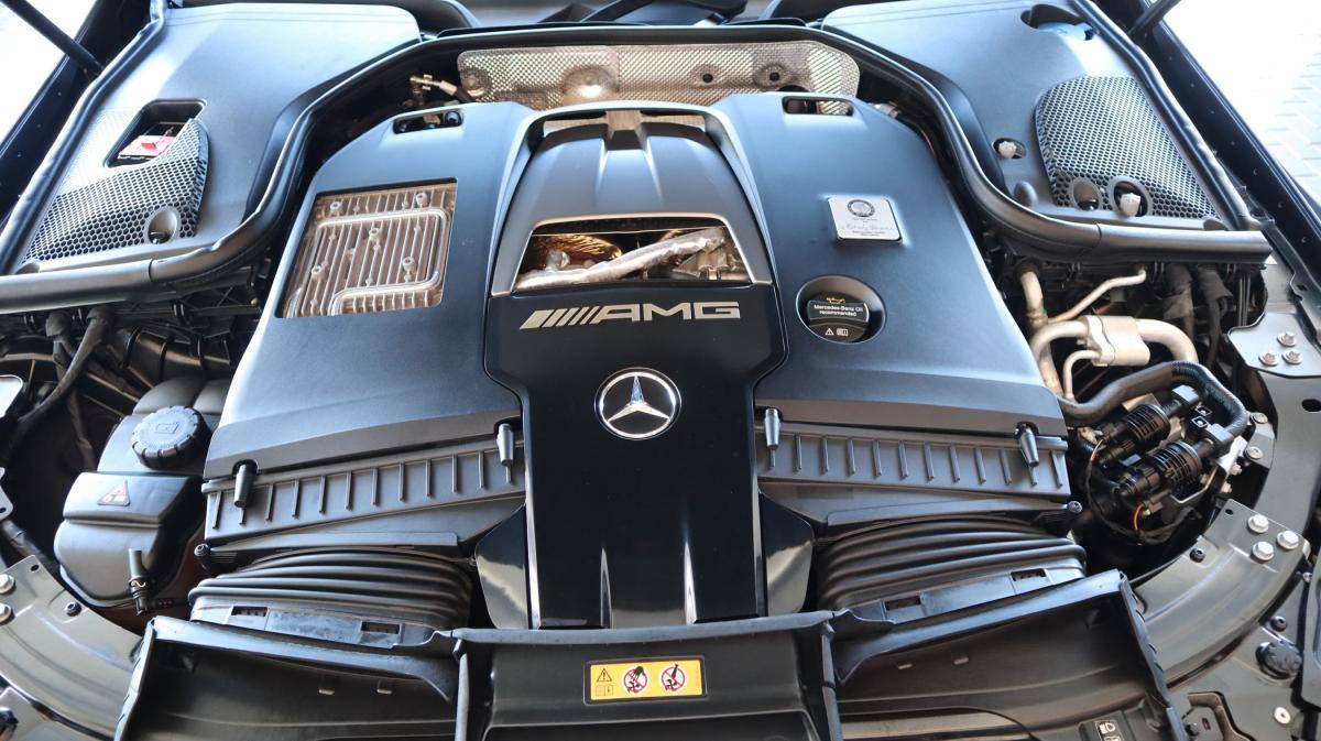 mercedes-benz-amg-gt-2020-gasolina-3982cc