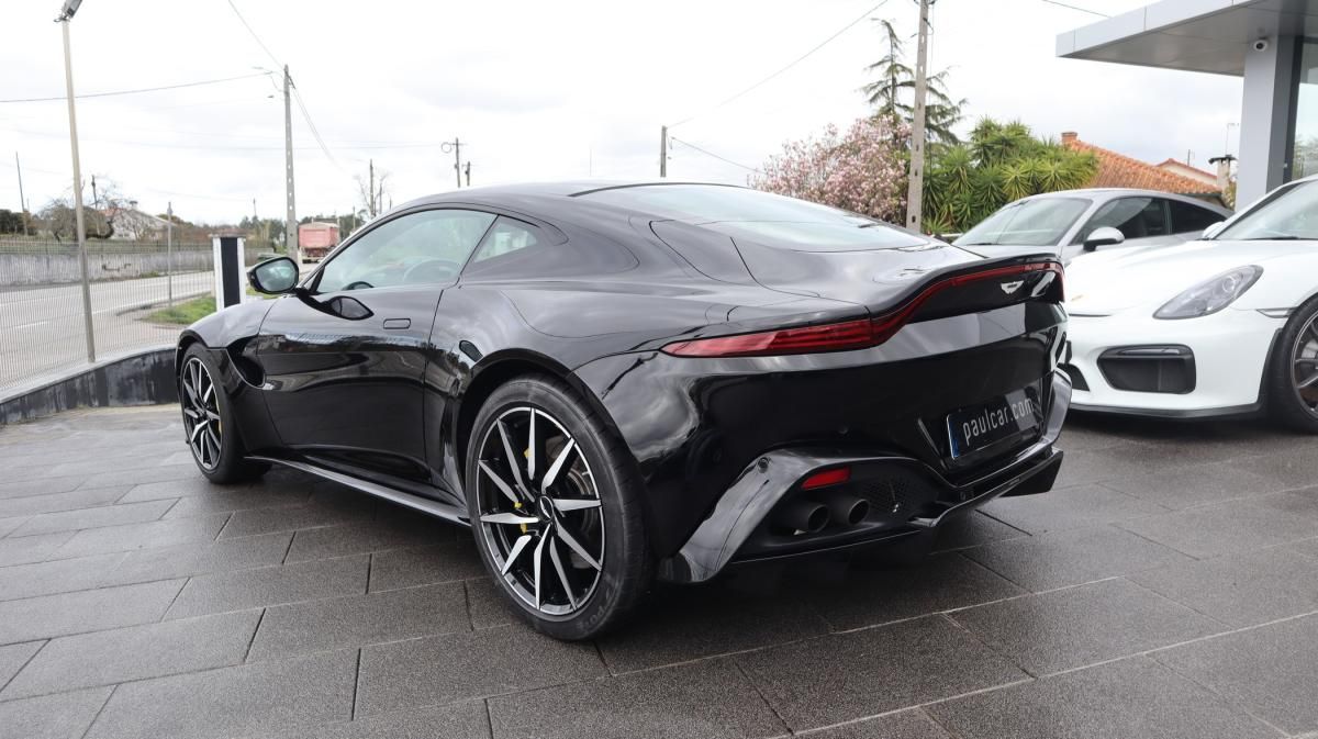 aston-martin-vantage-coupe-2019-gasolina-3982cc