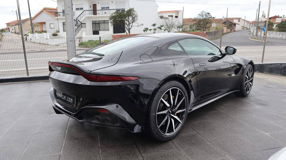 aston-martin-vantage-coupe-2019-gasolina-3982cc