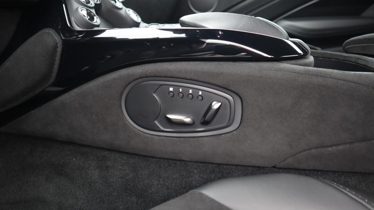 aston-martin-vantage-coupe-2019-gasolina-3982cc