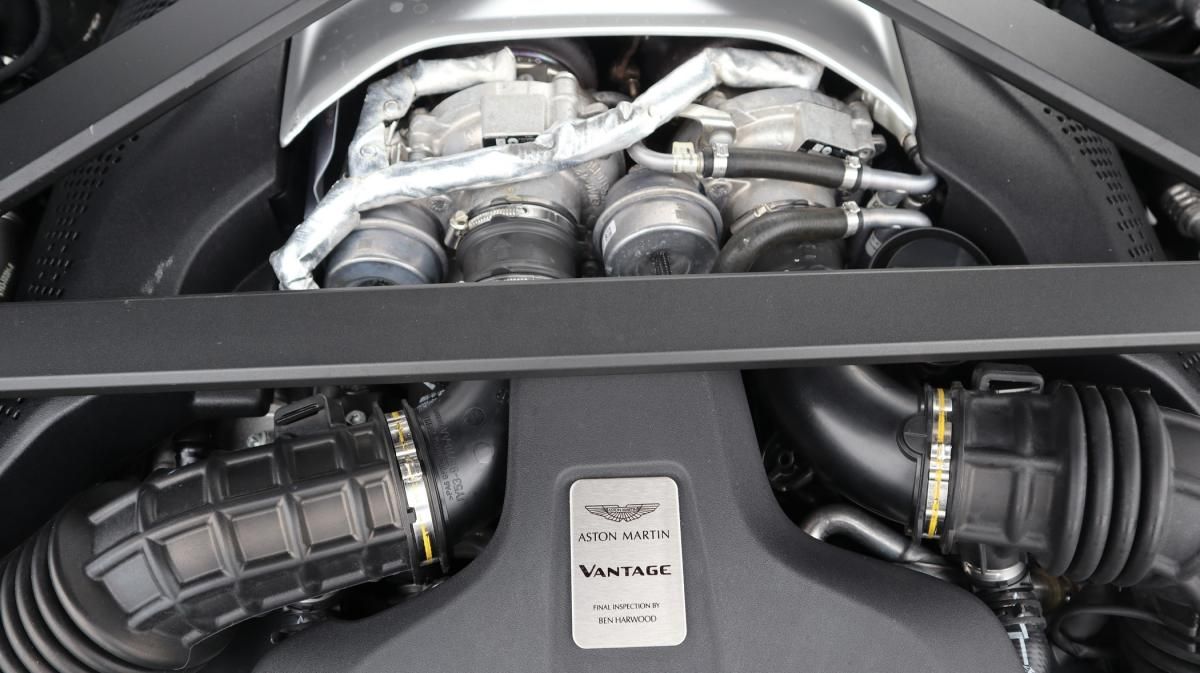 aston-martin-vantage-coupe-2019-gasolina-3982cc