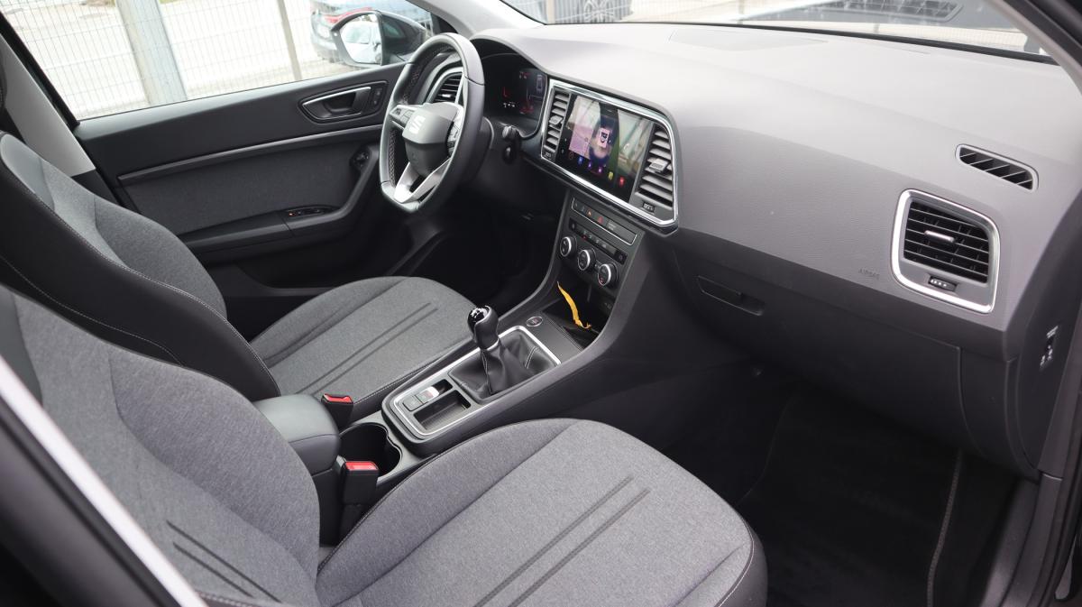 seat-ateca-2023-gasolina-999cc