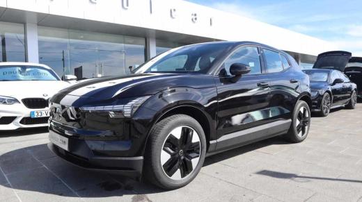 volvo-ex30-2024-eletrico-500cc