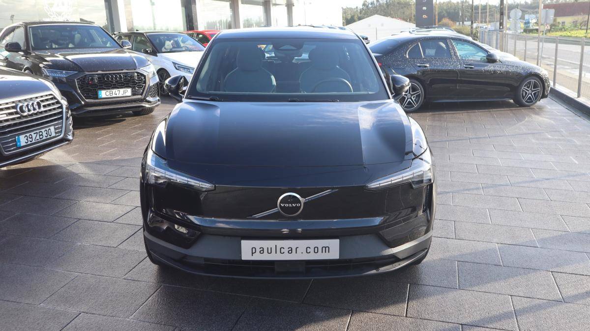 volvo-ex30-2024-eletrico-500cc