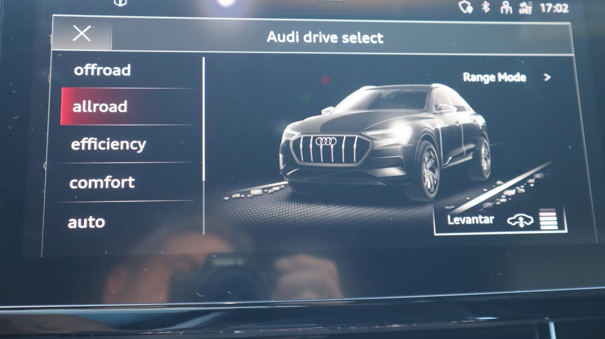 audi-e-tron-2022-eletrico-0cc