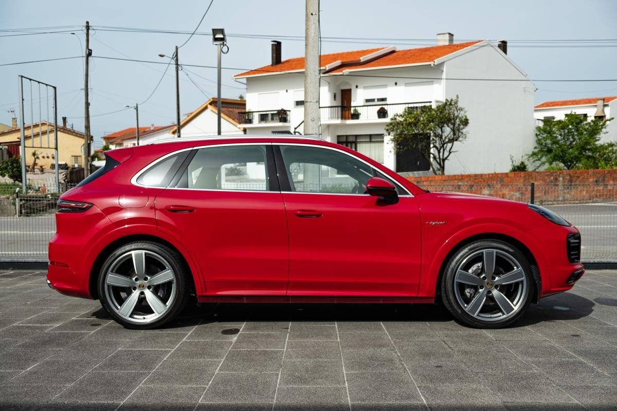 porsche-cayenne-2021-hibrido-a-gasolina-2995cc